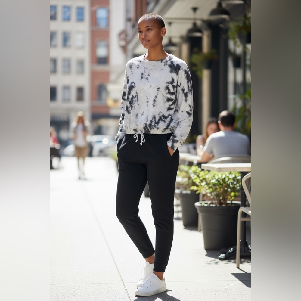 SO Lounge Life Sweatshirt Sz M EUC